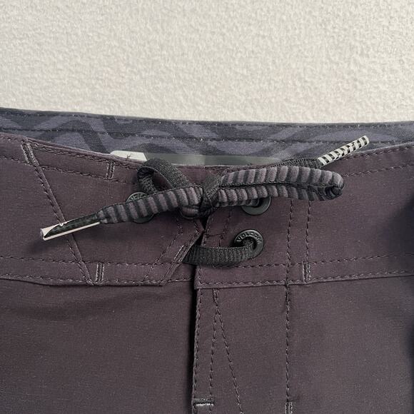 NWT Volcom Macaw Mod Tech Boy Board Shorts Swim Trunks Black Swimsuit 25 / 10 - Picture 3 of 10